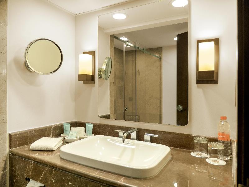 MS Milenium Monterrey, Curio Collection by Hilton image
