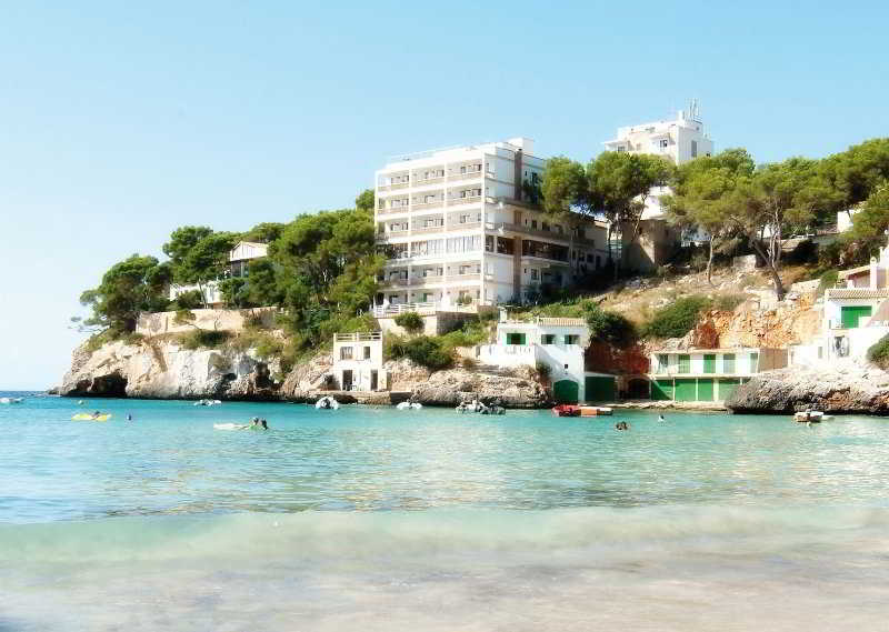 Pinos Playa Hotel