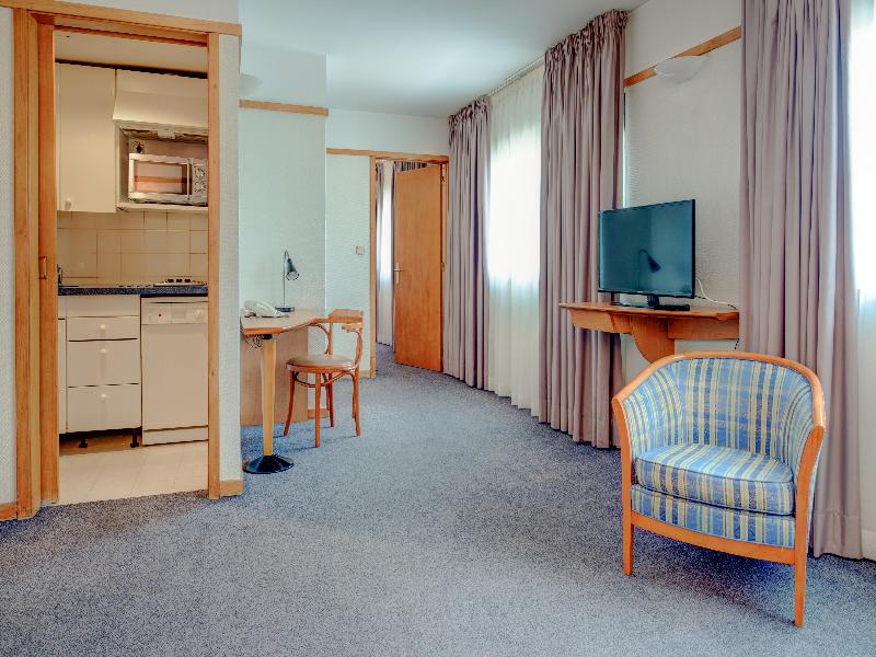 VIP Executive Eden Aparthotel image