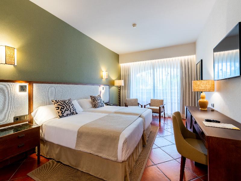 Puerto Antilla Grand Hotel image