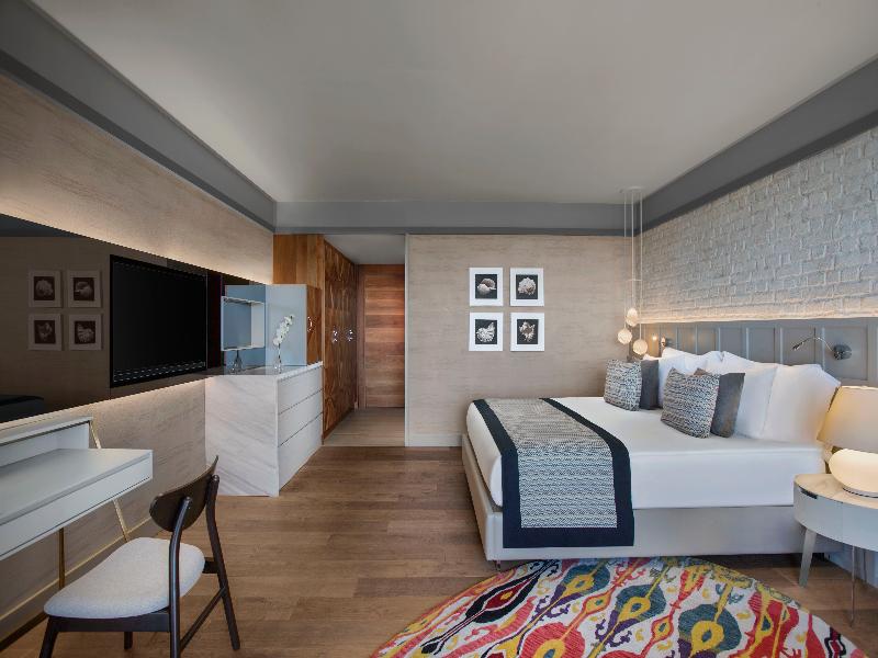 Acanthus Cennet Barut Collection image