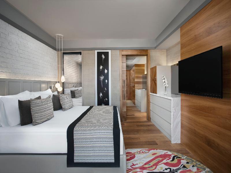Acanthus Cennet Barut Collection image
