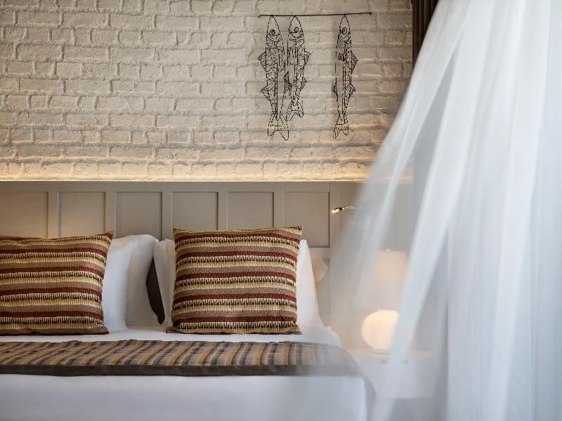 Acanthus Cennet Barut Collection image