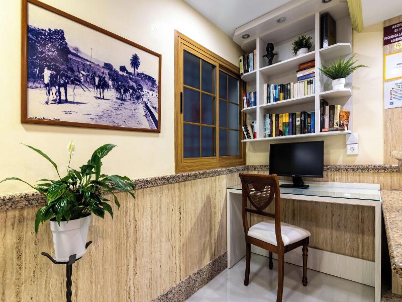 Hotel Avenida Tropical by Bossh Hotels image