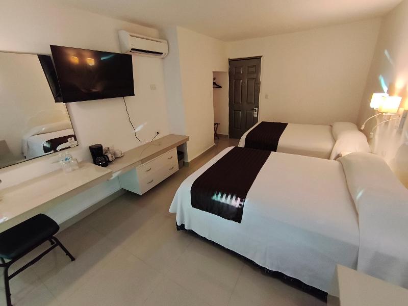 Hotel Plaza Caribe image