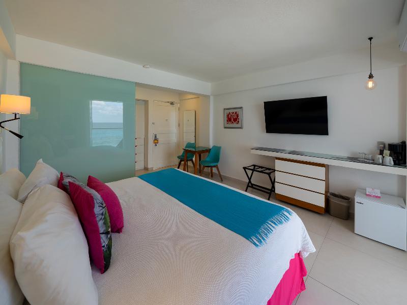 Mia Reef Isla Mujeres All Inclusive Resort image
