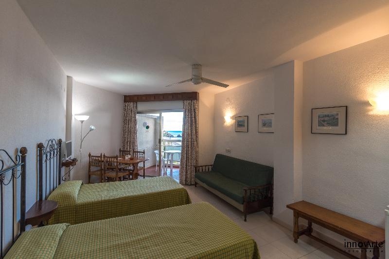 Apartamentos Chinasol image