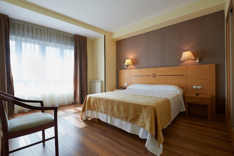 Hotel 40 Nudos image