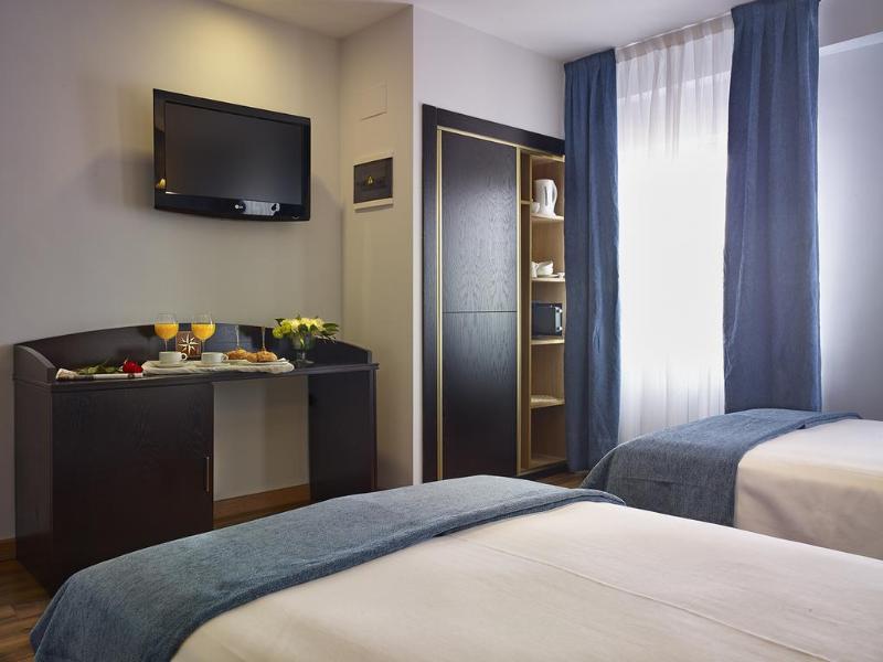 Hotel 40 Nudos image