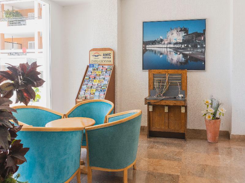 Amic Miraflores image
