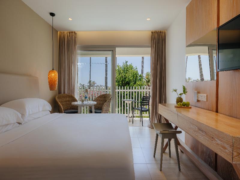 Nissi Beach image
