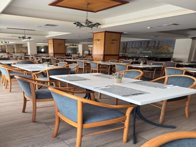 NAVARRIA HOTEL image