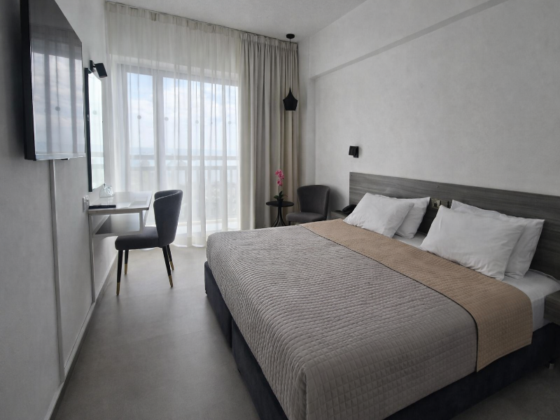 NAVARRIA HOTEL image