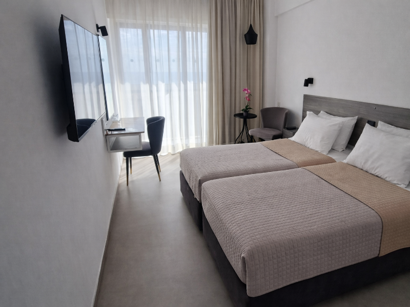 NAVARRIA HOTEL image