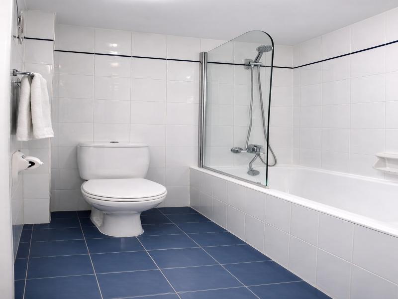 NAVARRIA HOTEL image