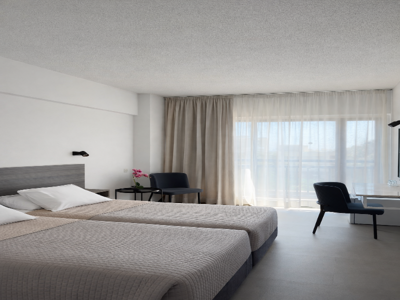 NAVARRIA HOTEL image
