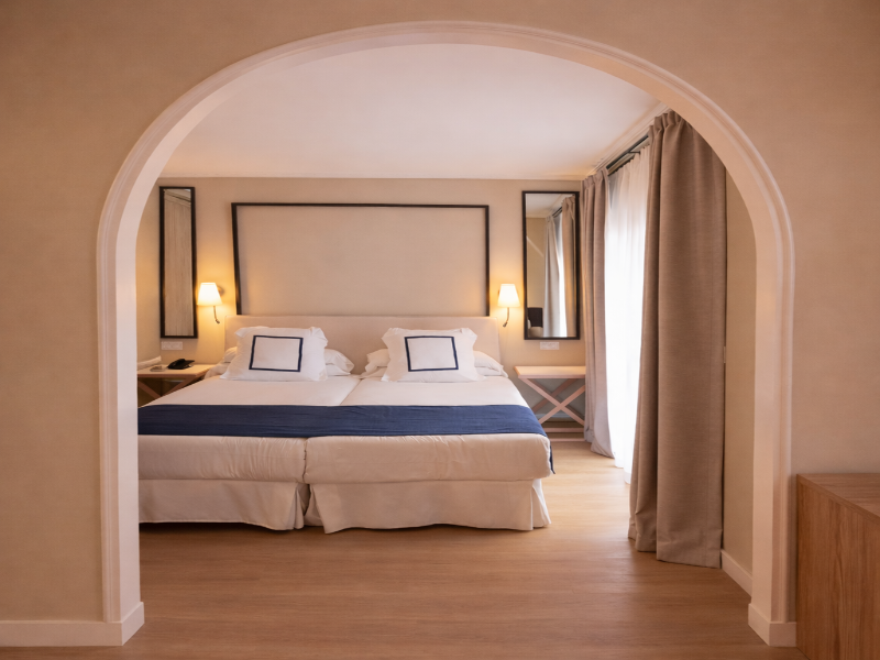 Hotel La Laguna Spa & Golf image