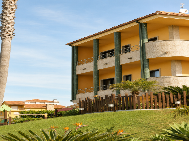 Apartamentos Atlantico Resort image