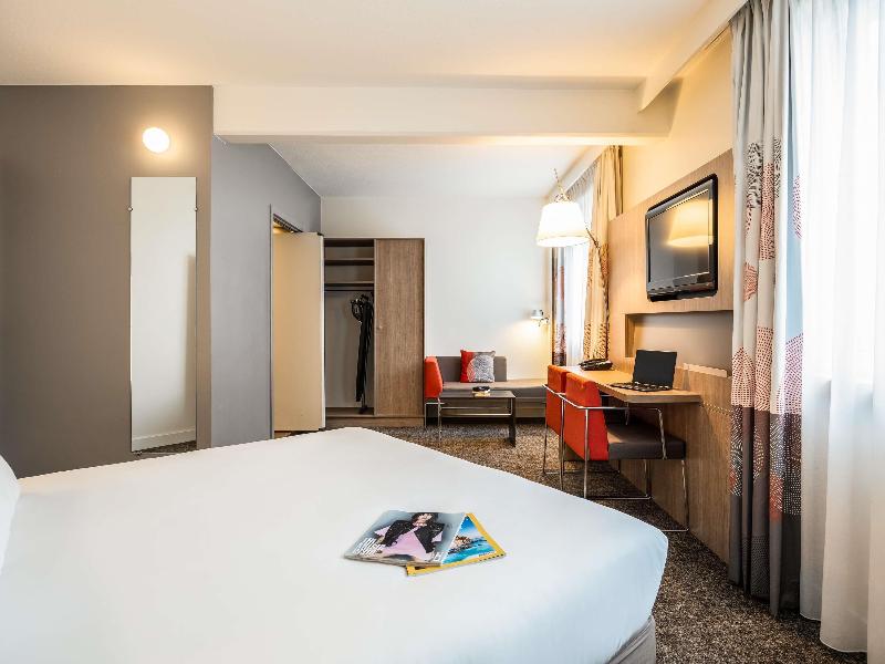 Novotel Brussels City Centre image