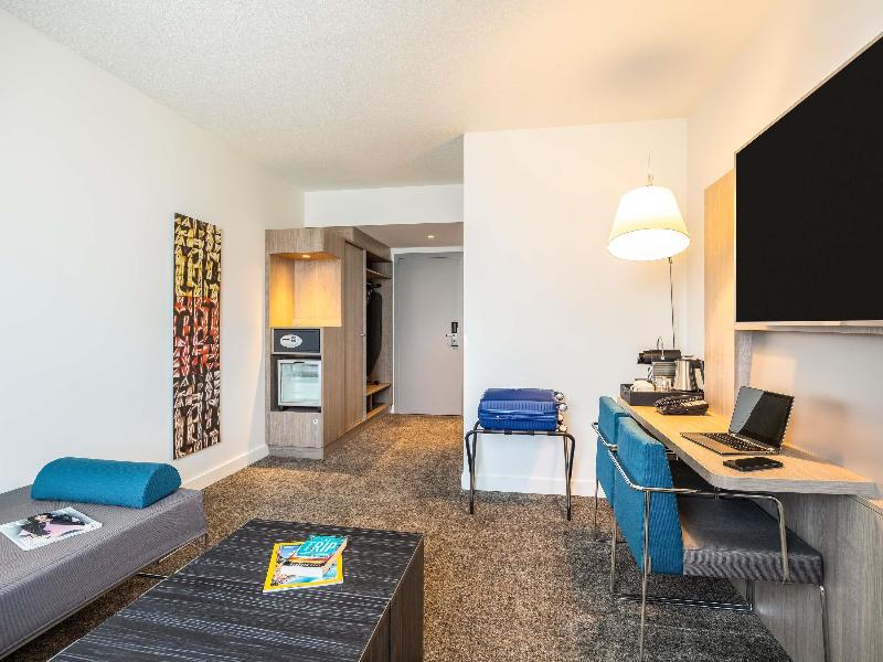Novotel Brussels City Centre image