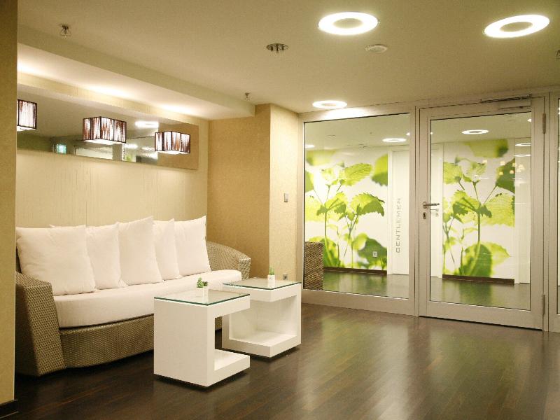 Hilton Munich Park image