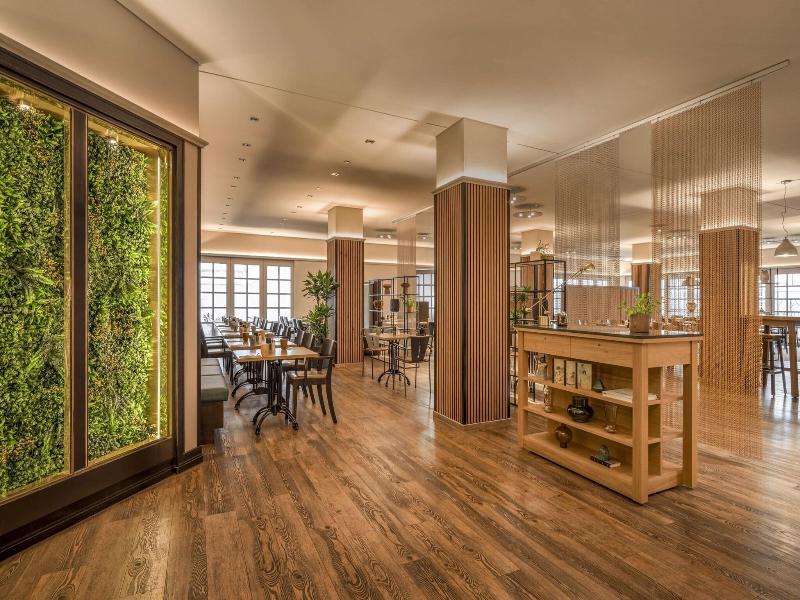 Marriott Hotel Munich image
