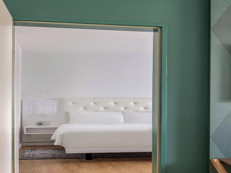 Marriott Hotel Munich image