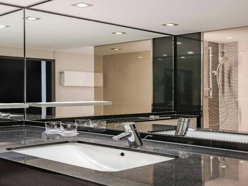 Marriott Hotel Munich image