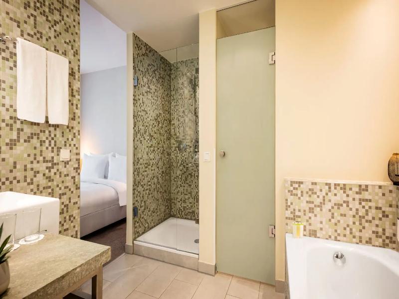Lindner Hotel Berlin Ku'damm, part of JdV by Hyatt image