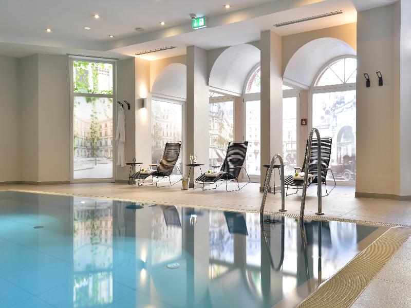 Radisson Blu Hotel Schwarzer Bock image