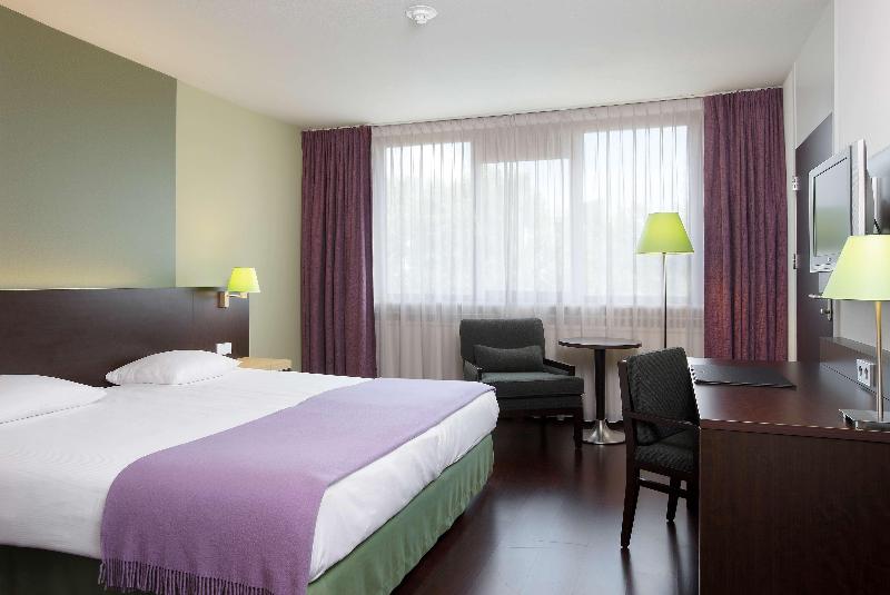 NH Maastricht image