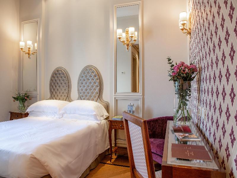 Stay in style at Villa Flori