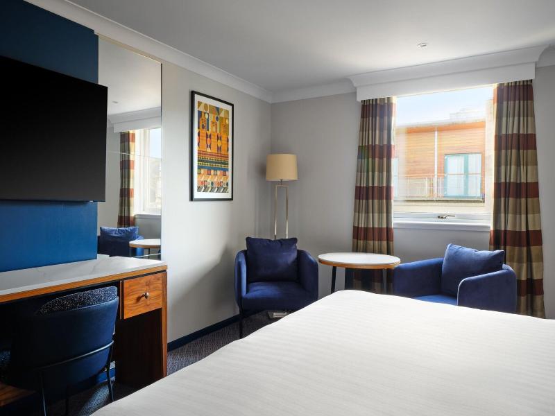 Edinburgh Marriott Hotel Holyrood image