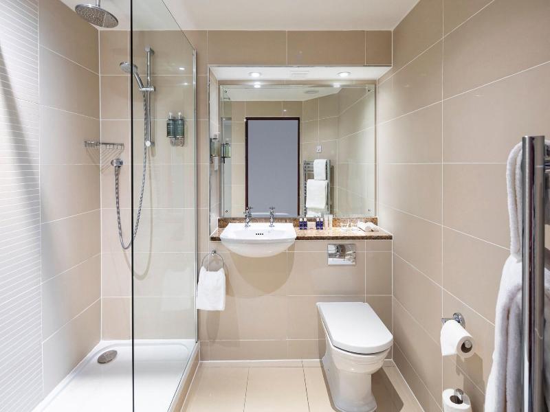 Edinburgh Marriott Hotel Holyrood image