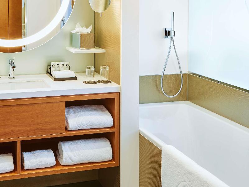 Sofitel Luxembourg Europe image
