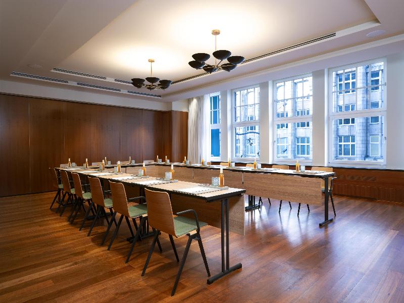 Conrad Hamburg image