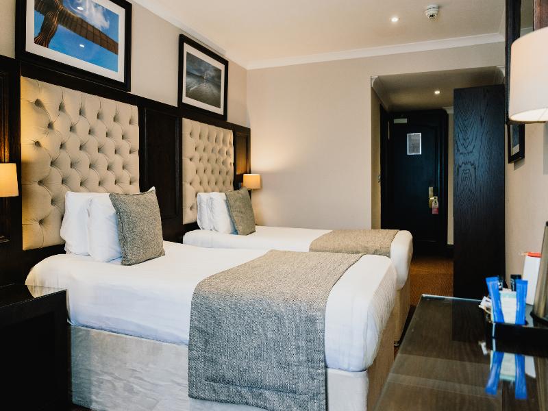 The County Hotel and County Aparthotel image