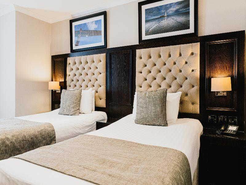The County Hotel and County Aparthotel image
