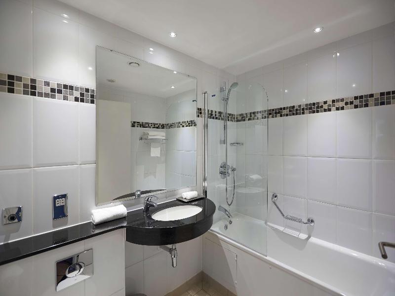 Doubletree by Hilton Bristol North image