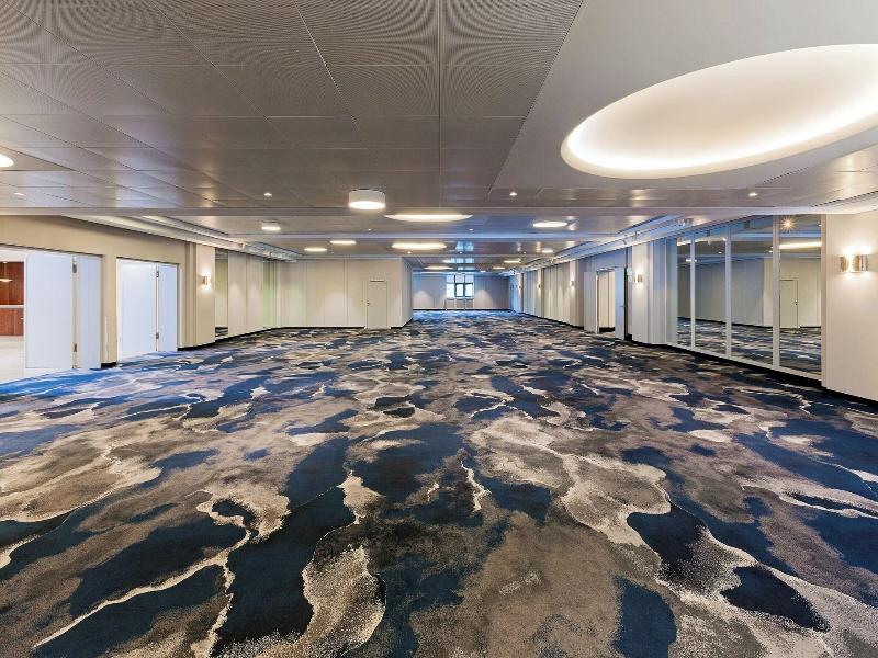 Sheraton Frankfurt Airport Hotel & Conference Cent image
