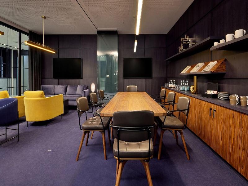 Sheraton Frankfurt Airport Hotel & Conference Cent image