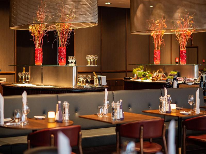 Sheraton Frankfurt Airport Hotel & Conference Cent image