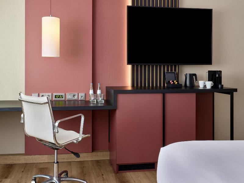 Sheraton Frankfurt Airport Hotel & Conference Cent image