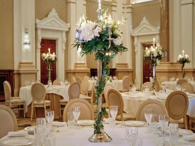 The College Green Hotel Dublin, Autograph image