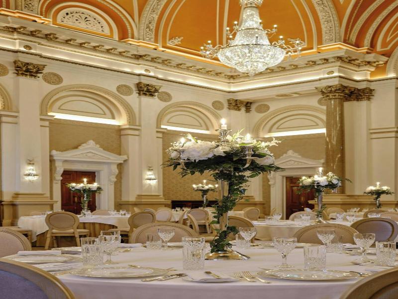 The College Green Hotel Dublin, Autograph image