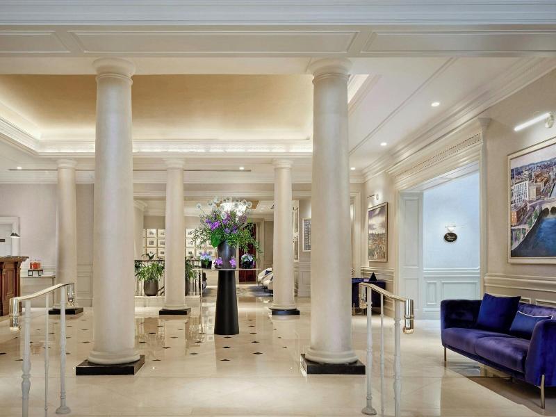 The College Green Hotel Dublin, Autograph image
