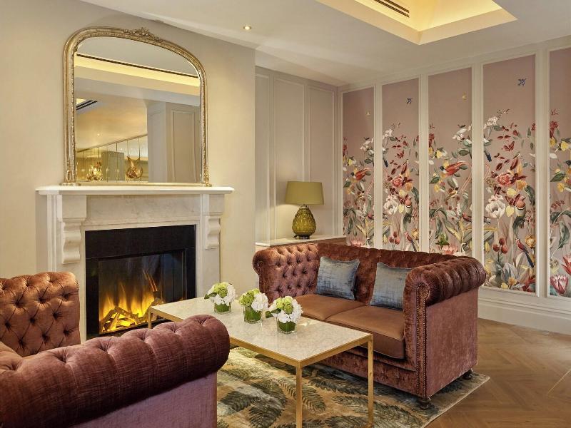 The College Green Hotel Dublin, Autograph image