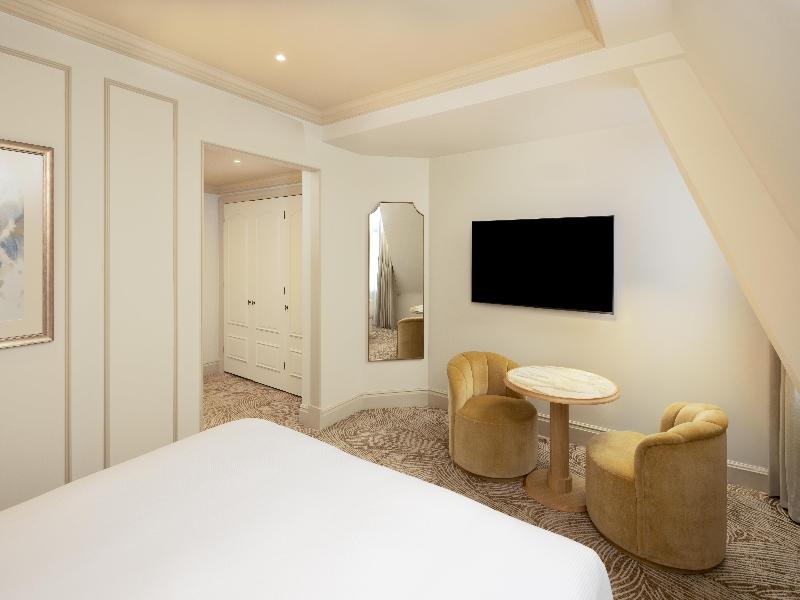 The Waldorf Hilton, London image