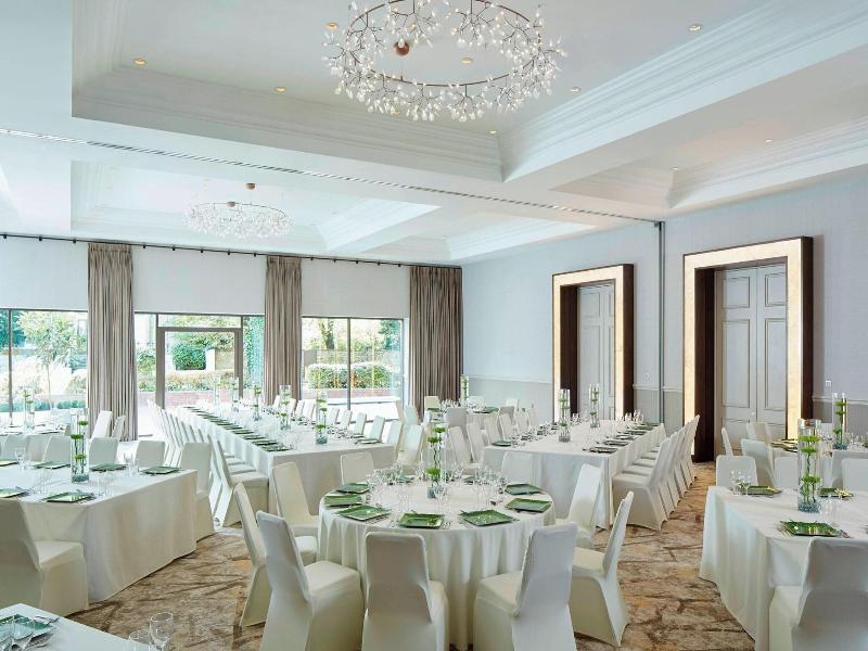 Marriott Hotel London Regents Park image