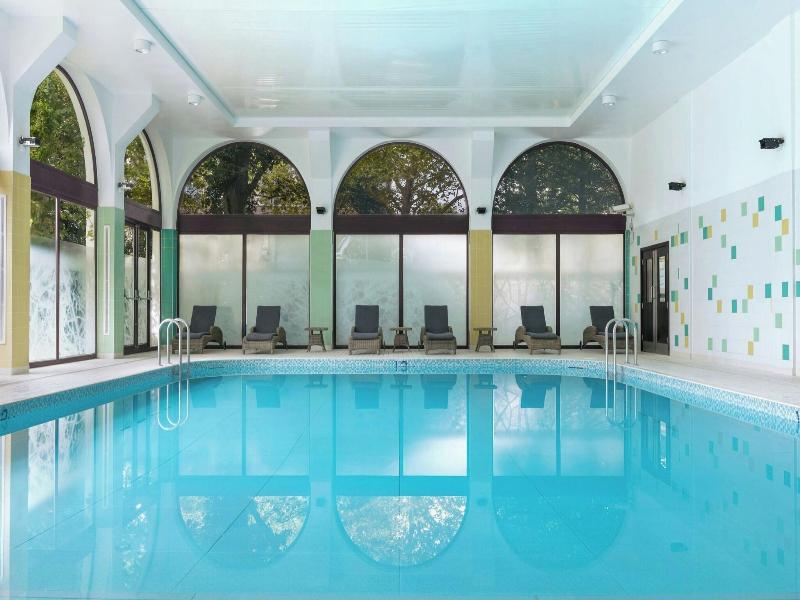 Marriott Hotel London Regents Park image